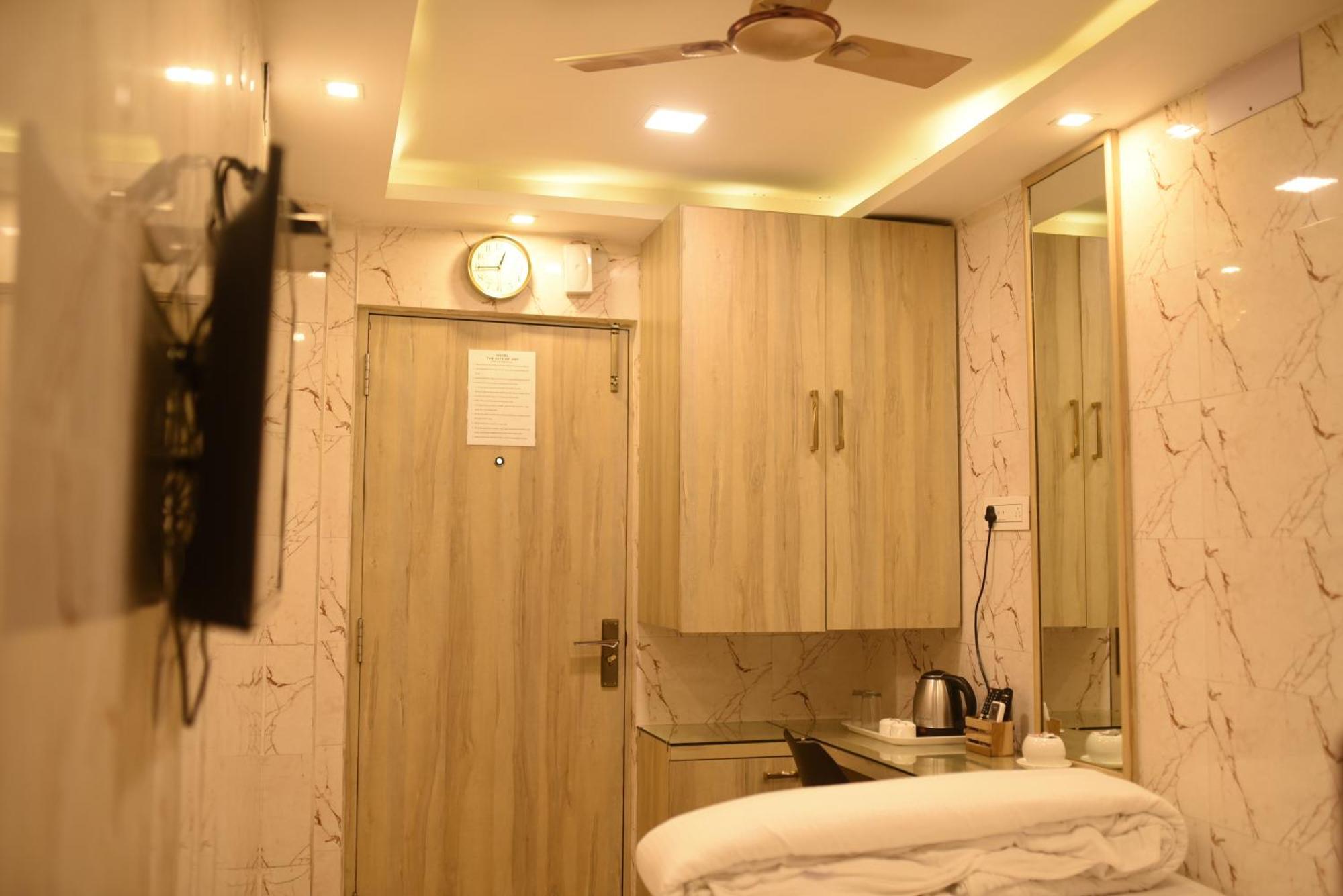 The City Of Joy Kolkata Exterior photo